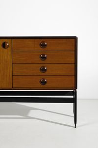 FRATTINI GIANFRANCO (1926 - 2004) : Credenza per Cantieri Carugati  - Asta Asta 397 | DESIGN E ARTI DECORATIVE DEL NOVECENTO Online - Associazione Nazionale - Case d'Asta italiane