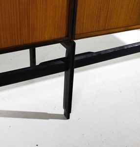 FRATTINI GIANFRANCO (1926 - 2004) : Credenza per Cantieri Carugati  - Asta Asta 397 | DESIGN E ARTI DECORATIVE DEL NOVECENTO Online - Associazione Nazionale - Case d'Asta italiane