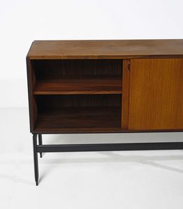 FRATTINI GIANFRANCO (1926 - 2004) : Credenza per Cantieri Carugati  - Asta Asta 397 | DESIGN E ARTI DECORATIVE DEL NOVECENTO Online - Associazione Nazionale - Case d'Asta italiane