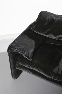 MAGISTRETTI VICO (1920 - 2006) : Poltrona e divano Maralunga per Cassina  - Asta Asta 397 | DESIGN E ARTI DECORATIVE DEL NOVECENTO Online - Associazione Nazionale - Case d'Asta italiane