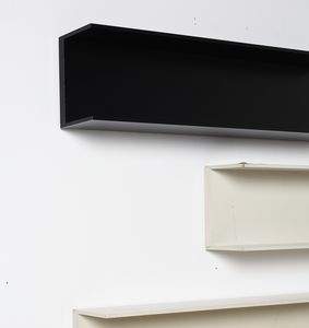 WIRZ WALTER (n. 1947) : Sei  mensole  - Asta Asta 397 | DESIGN E ARTI DECORATIVE DEL NOVECENTO Online - Associazione Nazionale - Case d'Asta italiane