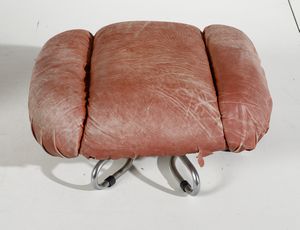 GECCHELIN BRUNO (n. 1939) : Poltrona con poggiapiedi Bruge per Brusnelli  - Asta Asta 397 | DESIGN E ARTI DECORATIVE DEL NOVECENTO Online - Associazione Nazionale - Case d'Asta italiane