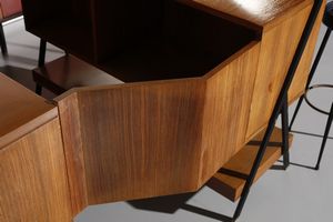 LA PERMANENTE MOBILI CANTU� : attribuito. Mobile bar con tre sgabelli  - Asta Asta 397 | DESIGN E ARTI DECORATIVE DEL NOVECENTO Online - Associazione Nazionale - Case d'Asta italiane
