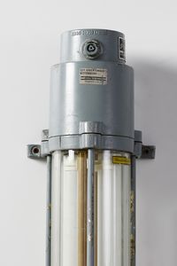 MANIFATTURA TEDESCA : Coppia di lampade da parete  - Asta Asta 397 | DESIGN E ARTI DECORATIVE DEL NOVECENTO Online - Associazione Nazionale - Case d'Asta italiane