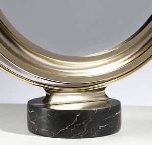 MAZZA SERGIO (n. 1931) : Specchio da tavolo Narciso per Artemide  - Asta Asta 397 | DESIGN E ARTI DECORATIVE DEL NOVECENTO Online - Associazione Nazionale - Case d'Asta italiane