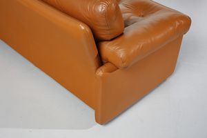 SCARPA AFRA (1937 -2011) & TOBIA (n. 1935) : Due divani Coronado per C&B  - Asta Asta 397 | DESIGN E ARTI DECORATIVE DEL NOVECENTO Online - Associazione Nazionale - Case d'Asta italiane