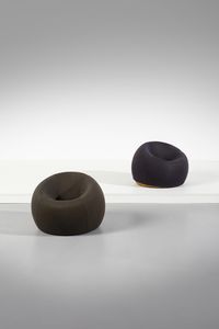 PESCE GAETANO (n. 1939) : Coppia di poltroncine UP3 per B&B  - Asta Asta 397 | DESIGN E ARTI DECORATIVE DEL NOVECENTO Online - Associazione Nazionale - Case d'Asta italiane