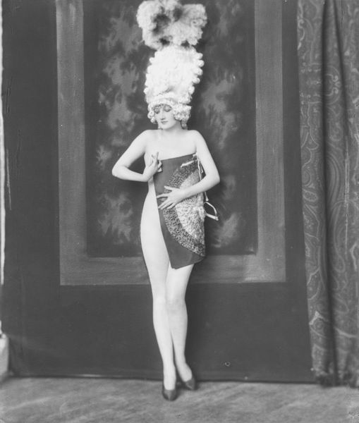 Alfred Cheney Johnstone : Ziegfeld  - Asta Fotografia - Associazione Nazionale - Case d'Asta italiane