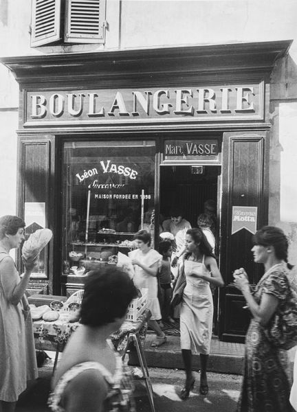 Willy Ronis : L'Isle sur la Sorgue  - Asta Fotografia - Associazione Nazionale - Case d'Asta italiane