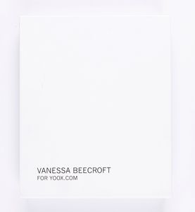 Vanessa Beecroft : Cassandra  - Asta Fotografia - Associazione Nazionale - Case d'Asta italiane