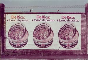 Luigi Ghirri : Modena, dalla serie KM 0,250  - Asta Fotografia - Associazione Nazionale - Case d'Asta italiane