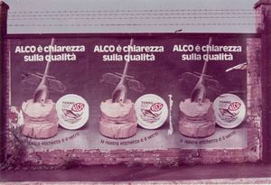 Luigi Ghirri : Modena, dalla serie KM 0,250  - Asta Fotografia - Associazione Nazionale - Case d'Asta italiane