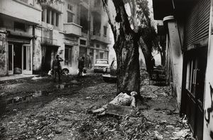 Donald McCullin - A dead Palestinian Woman, Beirut