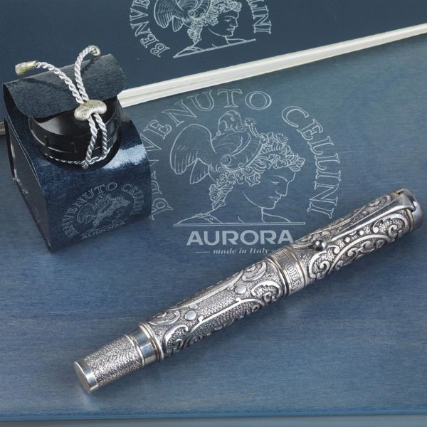AURORA "BENVENUTO CELLINI" EDIZIONE LIMITATA PENNA STILOGRAFICA IN ARGENTO N. 0478/1919  - Asta Orologi e penne - Associazione Nazionale - Case d'Asta italiane
