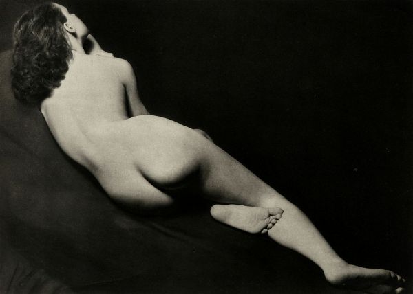 BRASSA [PSEUD. DI DODGSON CHARLES LUTWIDGE] : Etudes de Nus. 24 photographies...  - Asta Libri, autografi e manoscritti - Associazione Nazionale - Case d'Asta italiane