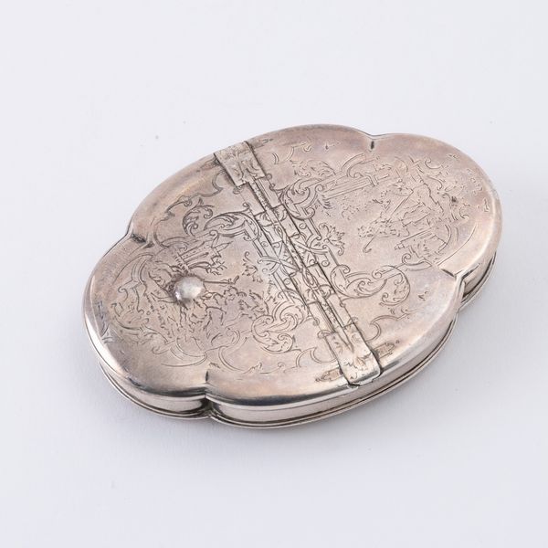 Orologio a forma di tabacchiera, firmata Michael Holner a Prag.<BR>Cassa in  argento , movimento con scappamento a verga e quadrante in argento, 1740 circa,<BR>Movimento ossidato, non funzionante, richiede revisione (manca una lancetta)  - Asta Pocket Watches - Associazione Nazionale - Case d'Asta italiane