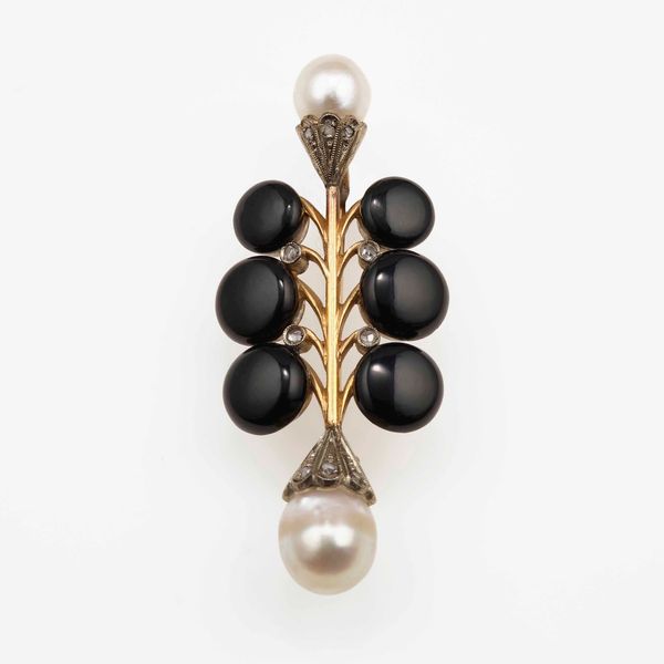 Spilla con perle, onice e piccoli diamanti  - Asta Gioielli - Associazione Nazionale - Case d'Asta italiane