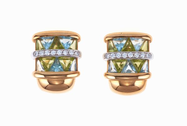 Lotto composto da anello, due paia di orecchini ed un pendente con gem-set  - Asta Gioielli - Associazione Nazionale - Case d'Asta italiane