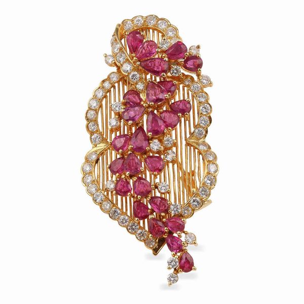 Spilla con rubini e diamanti  - Asta Gioielli - Associazione Nazionale - Case d'Asta italiane