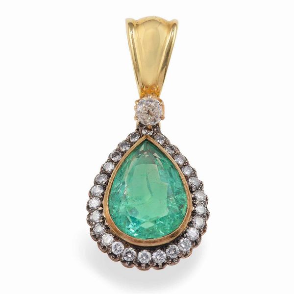 Pendente con smeraldo Colombia e diamanti a contorno  - Asta Gioielli - Associazione Nazionale - Case d'Asta italiane