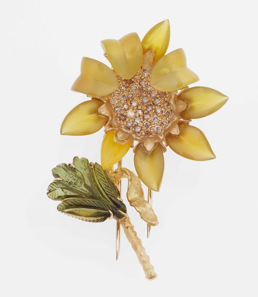 Spilla a soggetto floreale  - Asta Gioielli - Associazione Nazionale - Case d'Asta italiane