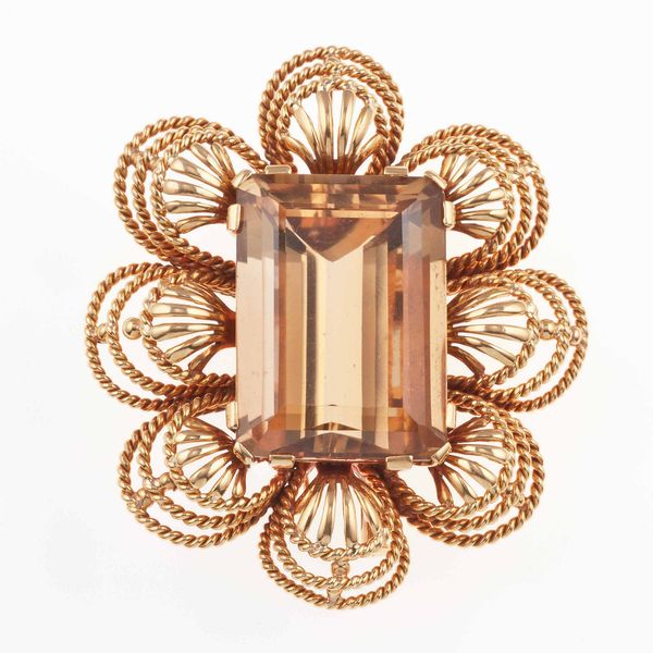 Spilla/pendente con grande quarzo citrino  - Asta Gioielli - Associazione Nazionale - Case d'Asta italiane