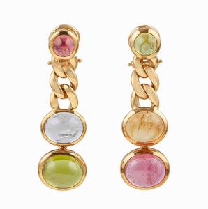 Lotto composto da anello, due paia di orecchini ed un pendente con gem-set  - Asta Gioielli - Associazione Nazionale - Case d'Asta italiane