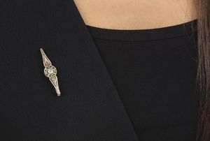 Lotto composto da due spille  - Asta Gioielli - Associazione Nazionale - Case d'Asta italiane