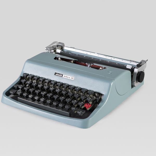 Olivetti Lettera 32  - Asta Design e Arti Decorative del '900 - Associazione Nazionale - Case d'Asta italiane