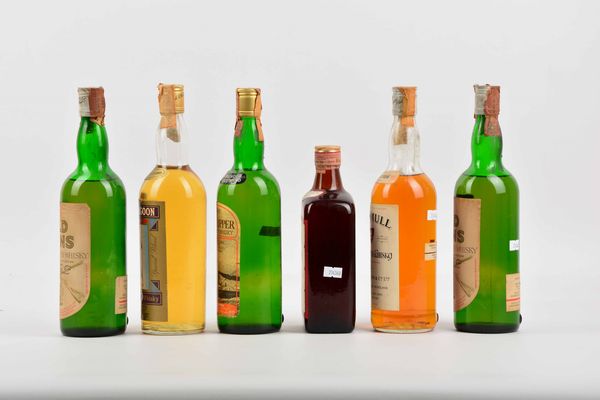 Old Guns, Old Dragoon, Old Clipper, Old Harvey, Old Mull, Scotch Whisky  - Asta Whisky & Co. - Associazione Nazionale - Case d'Asta italiane