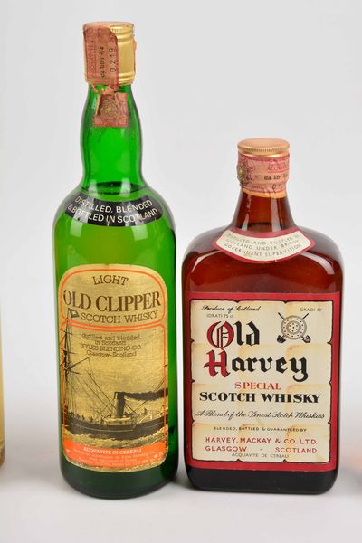 Old Guns, Old Dragoon, Old Clipper, Old Harvey, Old Mull, Scotch Whisky  - Asta Whisky & Co. - Associazione Nazionale - Case d'Asta italiane