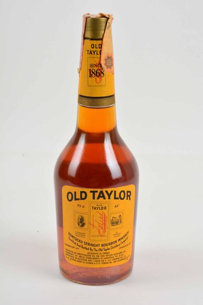 Old Taylor 1974, Kentucky Bourbon Whiskey  - Asta Whisky & Co. - Associazione Nazionale - Case d'Asta italiane