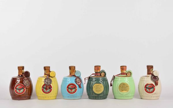 Queen's Castle, Scotch Whisky  - Asta Whisky & Co. - Associazione Nazionale - Case d'Asta italiane