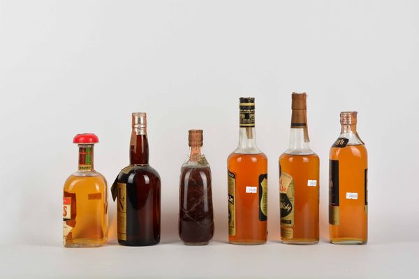 Red Hills, Regal Queen, Red Hackle, Raleigh, Scotch Whisky  - Asta Whisky & Co. - Associazione Nazionale - Case d'Asta italiane