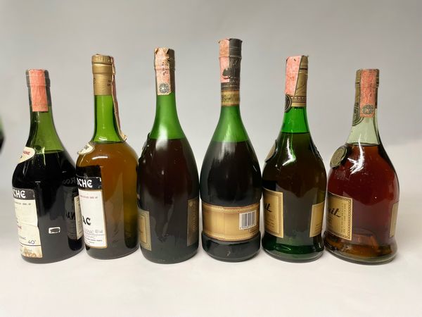 Cognac, De Laroche, Remy Martin, Bisquit  - Asta Whisky & Co. - Associazione Nazionale - Case d'Asta italiane