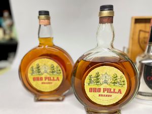 Brandy Oro Pilla, Collezione  - Asta Whisky & Co. - Associazione Nazionale - Case d'Asta italiane