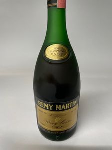 Cognac, Remy Martin V.S.O.P.  - Asta Whisky & Co. - Associazione Nazionale - Case d'Asta italiane