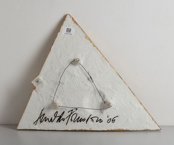 POMODORO ARNALDO (n. 1926) : Piatto triangolare II,  - Asta Asta 399 | GRAFICA MODERNA, FOTOGRAFIA E MULTIPLI D'AUTORE Online - Associazione Nazionale - Case d'Asta italiane