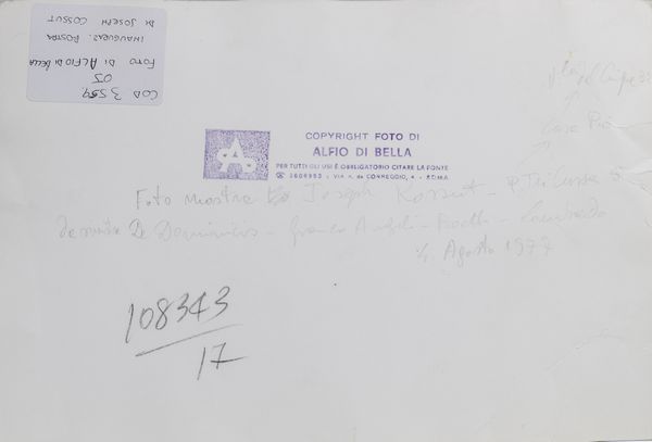 DI BELLA ALFIO : Lotto composto da n.2 fotografie. Inaugurazione mostra Jospeh Cossut. Mostra di Emilio Prini.  - Asta Asta 399 | GRAFICA MODERNA, FOTOGRAFIA E MULTIPLI D'AUTORE Online - Associazione Nazionale - Case d'Asta italiane