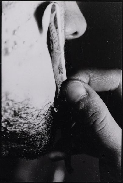 CUSIMANO MARIO : Lotto composto da n. 6 fotografie. Ascolta uomo.  - Asta Asta 399 | GRAFICA MODERNA, FOTOGRAFIA E MULTIPLI D'AUTORE Online - Associazione Nazionale - Case d'Asta italiane