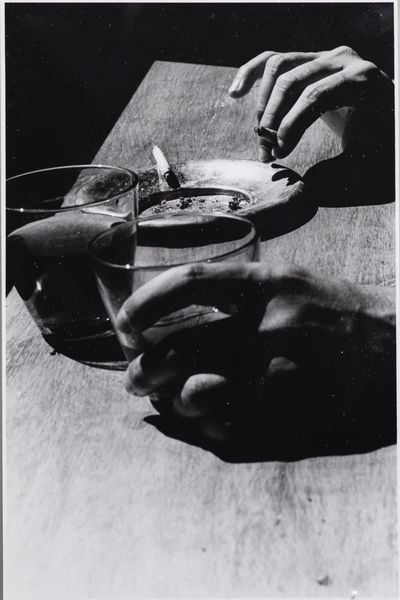 CUSIMANO MARIO : Lotto composto da n. 6 fotografie. Ascolta uomo.  - Asta Asta 399 | GRAFICA MODERNA, FOTOGRAFIA E MULTIPLI D'AUTORE Online - Associazione Nazionale - Case d'Asta italiane