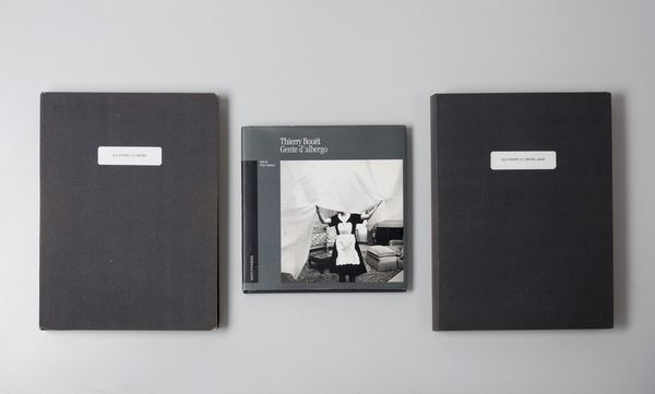 BOUT THIERRY  (n. 1959) : Ils vivent  l'hotel.  - Asta Asta 399 | GRAFICA MODERNA, FOTOGRAFIA E MULTIPLI D'AUTORE Online - Associazione Nazionale - Case d'Asta italiane