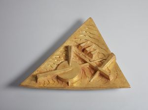 POMODORO ARNALDO (n. 1926) : Piatto triangolare II,  - Asta Asta 399 | GRAFICA MODERNA, FOTOGRAFIA E MULTIPLI D'AUTORE Online - Associazione Nazionale - Case d'Asta italiane