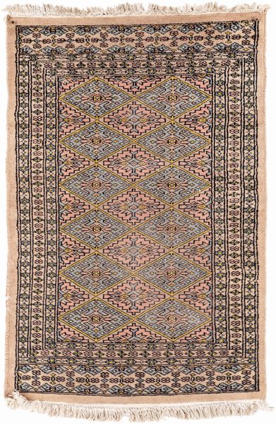 Piccolo tappeto Pakistan a disegno Bukara  - Asta Antiquariato - Mobili, Tappeti, Sculture e Oggetti d'Arte - Associazione Nazionale - Case d'Asta italiane