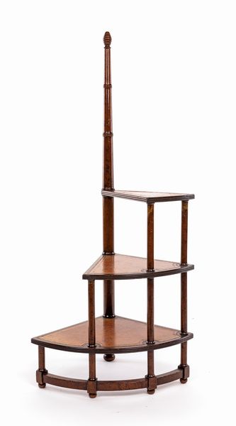 Scaletta da biblioteca in legno  - Asta Antiquariato - Mobili, Tappeti, Sculture e Oggetti d'Arte - Associazione Nazionale - Case d'Asta italiane