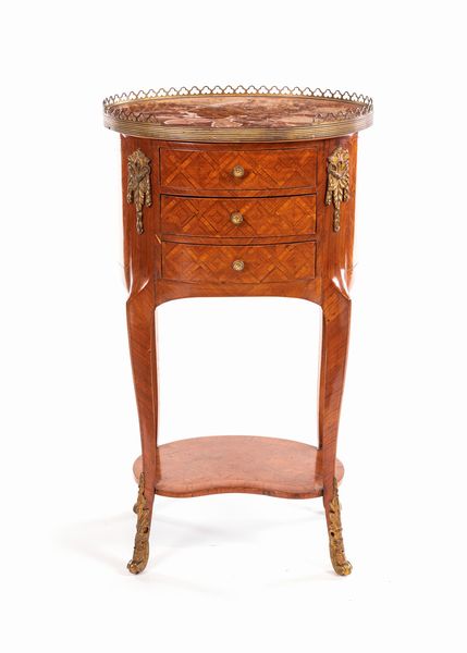 Comodino da centro impiallacciato in bois de rose a marquetérie, Francia, Napoleone III  - Asta Antiquariato - Mobili, Tappeti, Sculture e Oggetti d'Arte - Associazione Nazionale - Case d'Asta italiane