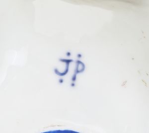 Orologio da tavolo in porcellana policroma, Jacob Petit, XIX secolo  - Asta Antiquariato - Mobili, Tappeti, Sculture e Oggetti d'Arte - Associazione Nazionale - Case d'Asta italiane