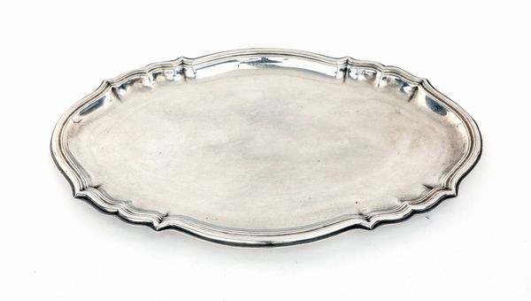 Piccolo vassoio in argento  - Asta Argenti Antichi e da Collezione - Associazione Nazionale - Case d'Asta italiane