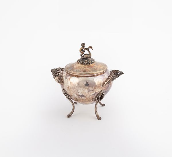 Zuccheriera biansata con coperchio  - Asta Argenti Antichi e da Collezione - Associazione Nazionale - Case d'Asta italiane