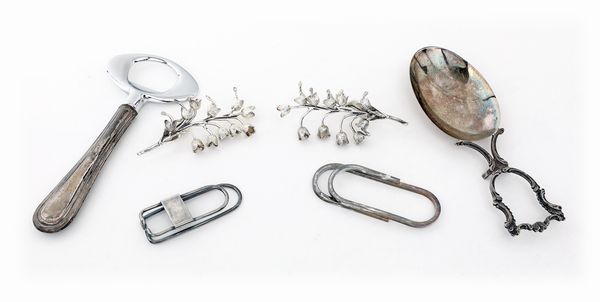 Lotto composto da sei oggetti diversi in argento  - Asta Argenti Antichi e da Collezione - Associazione Nazionale - Case d'Asta italiane